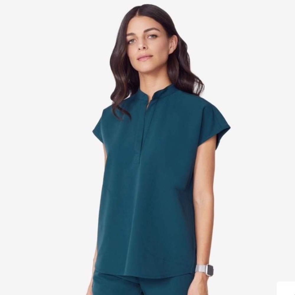 Figs Caribbean Blue Top